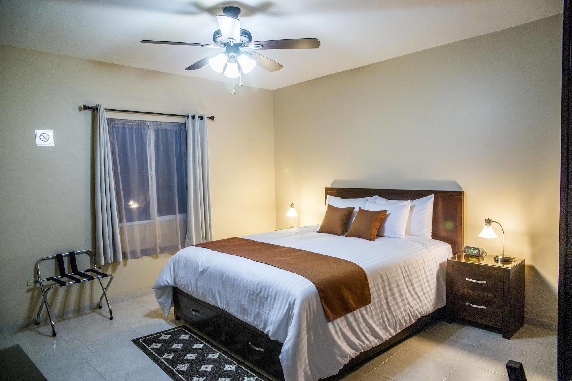 Bugambilias Suites لوريتو المظهر الخارجي الصورة