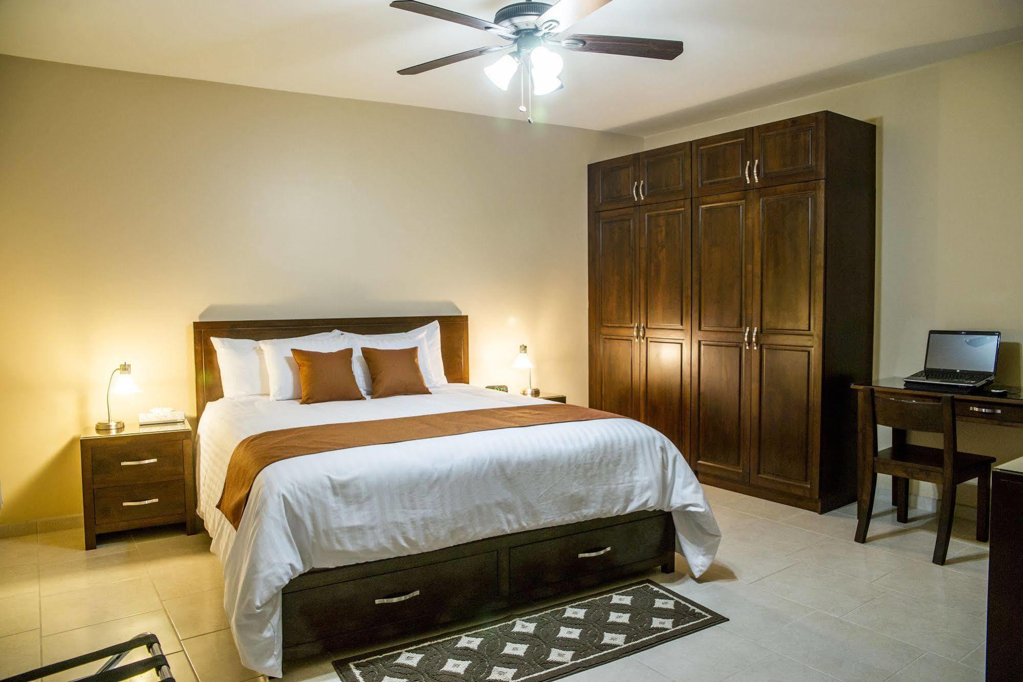 Bugambilias Suites لوريتو المظهر الخارجي الصورة